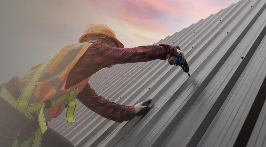 Professional gutter cleaning in Renick, WV